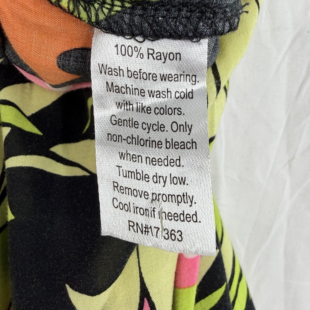 Beauty Sleep Social Women's SZ-L Cropped Pineapple Print Lounge Pants 100% Rayon - Picture 15 of 16